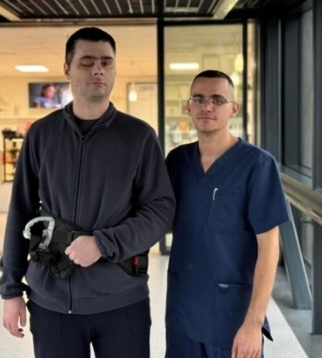 У Львові після реабілітації військовий із важким пораненням мозку знову може ходити
