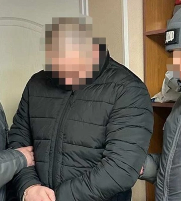 На Миколаївщині ДБР затримало посадовця військової частини, який збирав &quot;данину&quot; із підлеглих