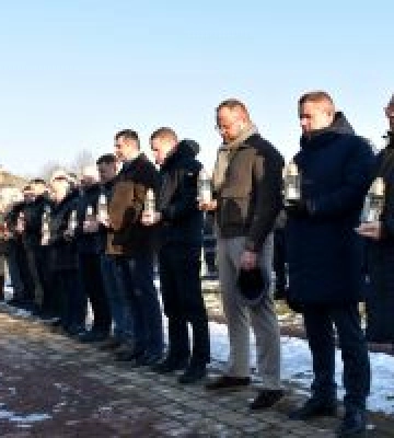 У Луцьку провели спільну молитву до третьої річниці широкомасштабної війни У Луцьку провели спільну молитву до третьої річниці широкомасштабної війни