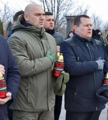 В третью годовщину полномасштабного вторжения в Днепре почтили память украинских защитников