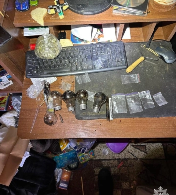 У Рівному патрульні виявили наркотики під час виклику щодо домашнього насильства