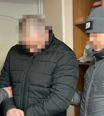 На Миколаївщині ДБР затримало посадовця військової частини, який збирав "данину" із підлеглих