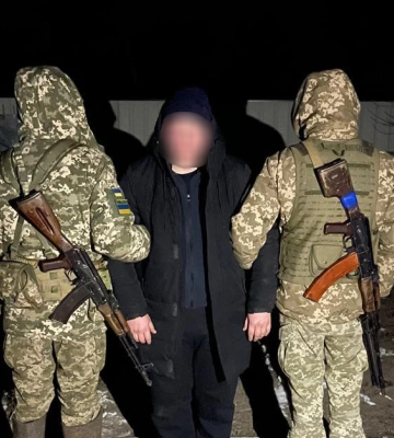 Двое суток, лесами, между Житомирской и Ровенской областями: задержан нарушитель границы, который рисковал замерзнуть при -14°C