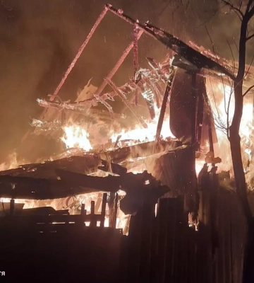 Рятувальники ліквідували пожежу в селі Зарічово