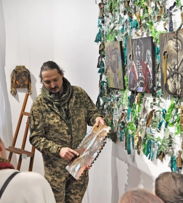 Черкащан запрошують відвідати виставку військової ікони
