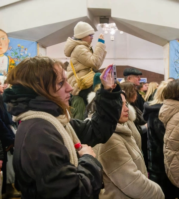 Харків відзначив роковини вторгнення концертом-реквіємом у метро 