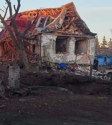 Через уламки на Житомирщині постраждала жінка, є руйнування