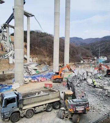 У Південній Кореї стався обвал нового мосту, є загиблі (фото, відео)
