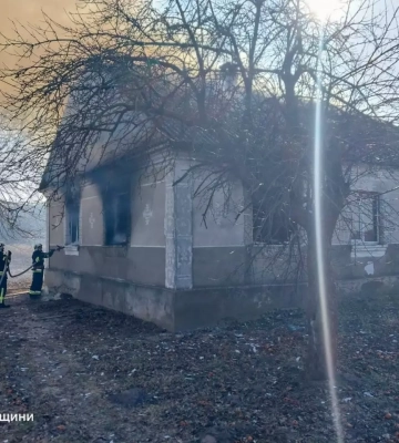 У селі Верба на Рівненщині ледь не згорів житловий будинок