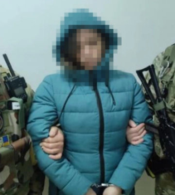 СБУ затримала одеситку, яка ховала вибухівки для терактів і палила енергооб’єкти Укрзалізниці