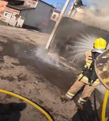 У Дубні від знищення вогнем  врятували магазин (ВІДЕО)