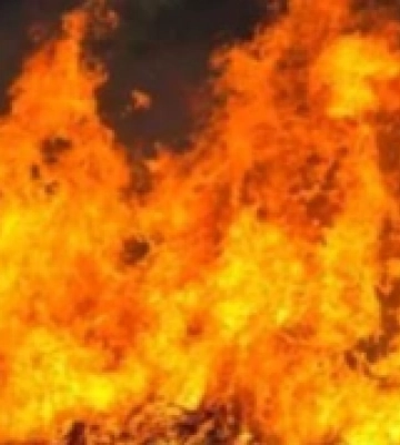 У Дубні трапилася пожежа в неексплуатуючій господарській будівлі