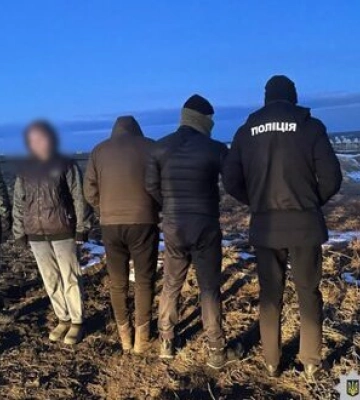 Від 6000 до 10 000 доларів за людину: на Одещині заблокували два нелегальні канали переправлення чоловіків за кордон. ФОТОрепортаж