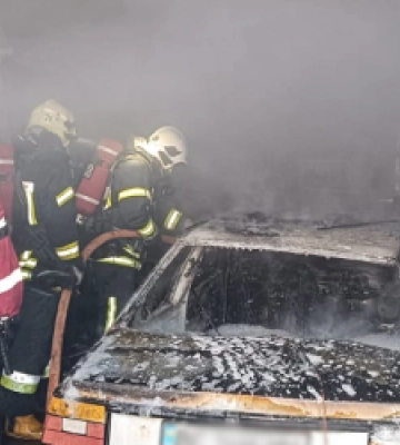 У Львові з вулиць забирають старі автомобілі