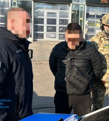 У Миколаєві керівника медзакладу та працівника ТЦК та СП підозрюють у змові та хабарництві