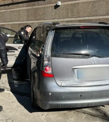 У Києві водій елітної автівки влаштував стрілянину на дорозі