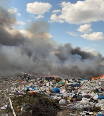 Пожежі на полігоні відходів: на Одещині директор КП отримав підозру у забрудненні повітря небезпечними речовинами