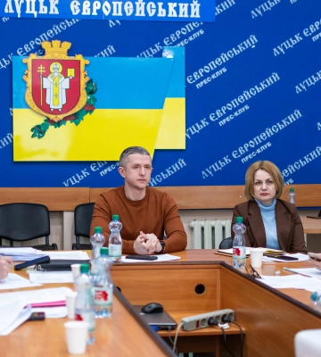Відновлення після ракетної атаки, освітлення, дороги, допомога ЗСУ: чим жив округ Луцької громади