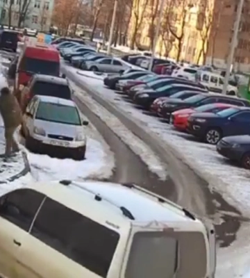 Будет расследование: в Харьковском ТЦК объяснили, почему военкомы сбросили мужчину с велосипеда
