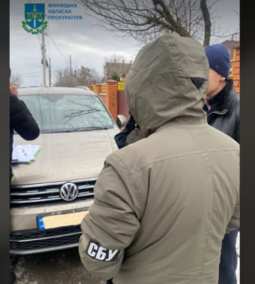 Під прикриттям водіїв — на Вінниччині підприємець організував переправлення чоловіків за кордон