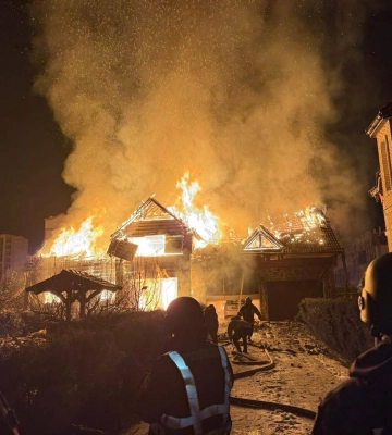 Внаслідок атаки ворожого БпЛА під Києвом спалахнув будинок та постраждала дівчина, - ОВА