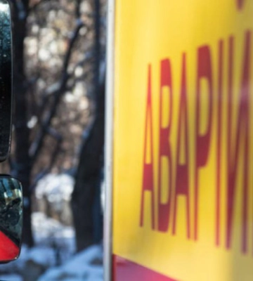 50 житлових будинків у Києві відключили від опалення через аварію на тепломережі