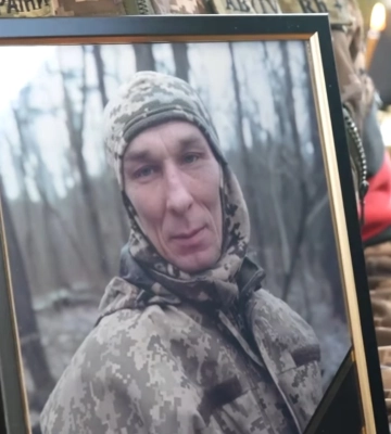 У Конотопі попрощалися із захисником Русланом Курбетом