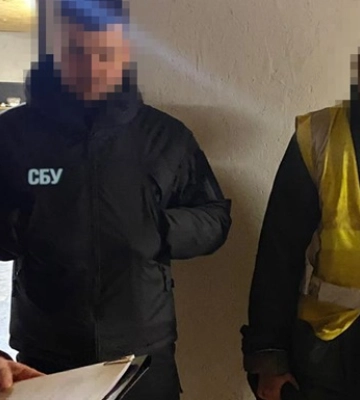 На Київщині затримали хлопця, якого підозрюють у підпалі релейних шаф Укрзалізниці — СБУ