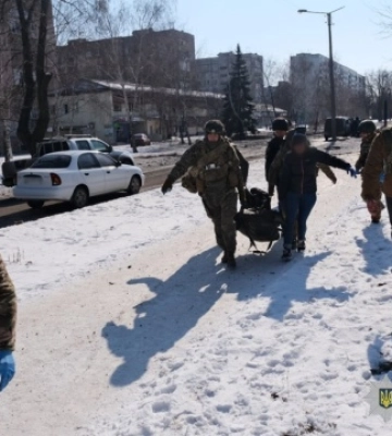 Російські окупанти скинули три КАБи на Костянтинівку, щонайменше п’ятеро загиблих — ОВА