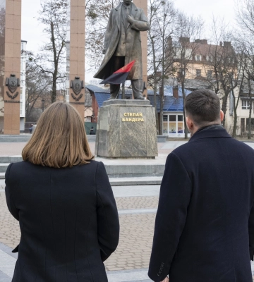 У Львові протестували проти провокації проросійського кандидата на посаду президента Польщі