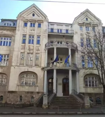 Омбудсмен з прав людини відреагував на звинувачення одного з викладачів ЛНУ у домаганнях