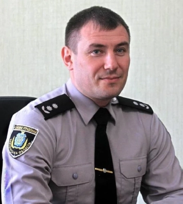 Суд відмовив повернути посаду експоліцейському з Херсонщини, який брав участь у злочинній схемі