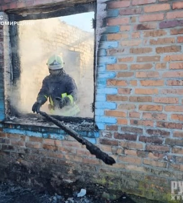 Трагедія на Житомирщині: пожежа забрала життя чотирьох людей, серед них діти (ФОТО)