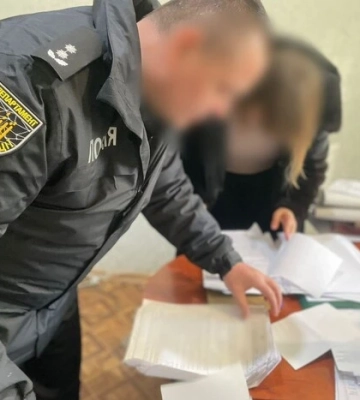 Фіктивні шлюби для ухилення від мобілізації: на Дніпропетровщині викрили злочинну схему