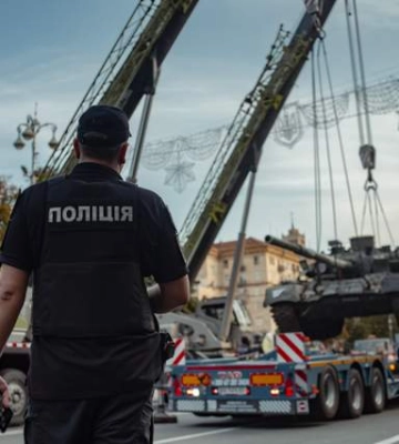 У Києві троє підлітків побили 14-річного хлопця та виклали відео в мережу