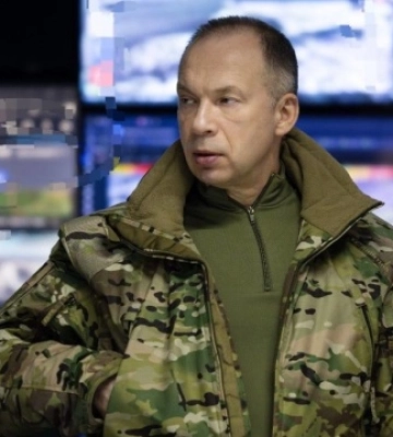 Сирський відвідав бойові підрозділи на Новопавлівському напрямку, де активізувався ворог