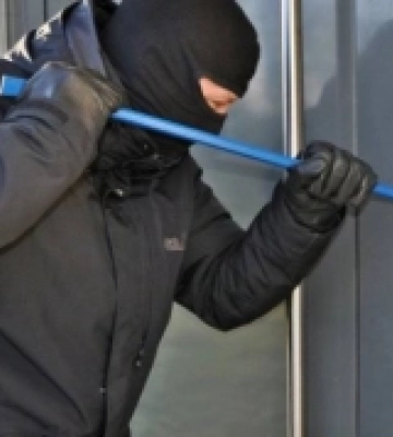 Житель Білгород-Дністровського району обікрав будинки двох односельців