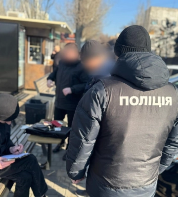 5 тисяч доларів за вплив на суддівське рішення у кримінальній справі: в Одесі затримали адвоката