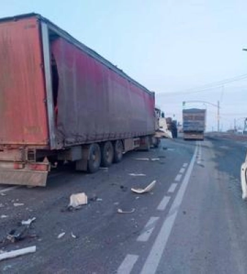 На Полтавщині зіткнулися дві вантажівки