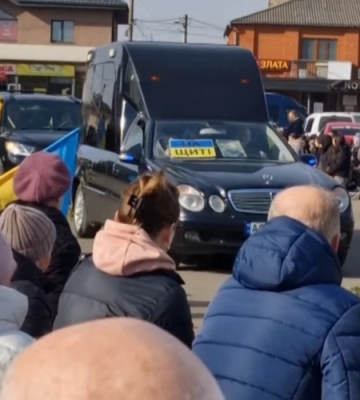 Волинь: зимове озеро Біле під кригою