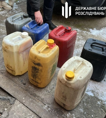Викрадали пальне у військових: на Рівненщині викрили злочинну організацію