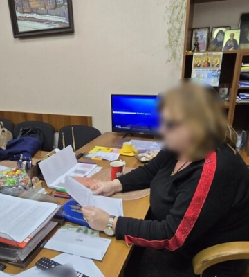 У Харкові затримали адвокатку, яка пообіцяла за гроші посприяти оформленню відстрочки від призову
