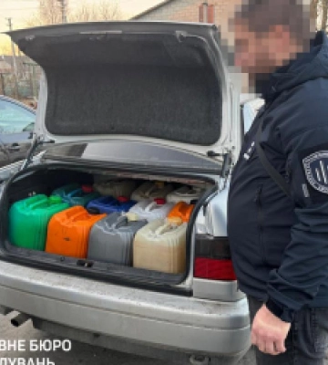 Викрадали пальне у військових: на Рівненщині викрили злочинну організацію