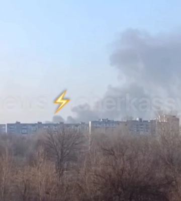 У Південно-Західному районі Черкас загорівся будинок (ФОТО)