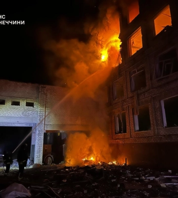 Війська Росії вдарили по місту Білозерське на Донеччині: загорівся навчальний заклад