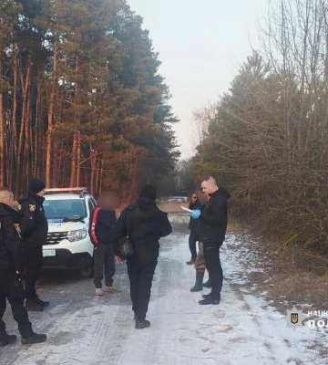 Дубенським патрульним скутерист давав хабара
