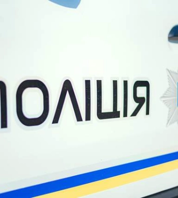 В Киеве автомобиль полиции столкнулся с легковушкой: что о ДТП говорят правоохранители