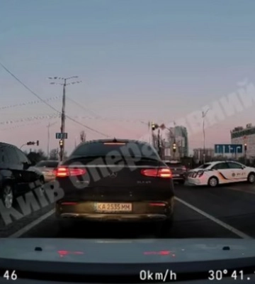 У Києві сталася ДТП за участю автомобіля поліції