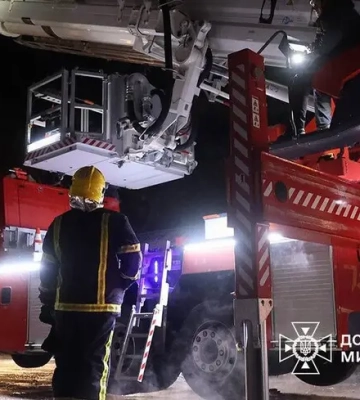 У Миколаєві впали уламки «шахеда»: в ОВА розповіли про наслідки