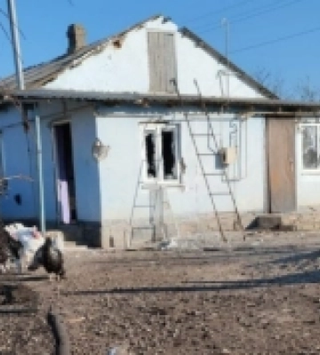 За добу росіяни обстріляли 37 населених пунктів Херсонщини: одна людина загинула, двоє людей поранені